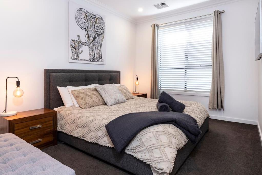 Luxury Home In Christies Beach With King Bed, Nbn, Netflix, 3Bed 2Bath Ngoại thất bức ảnh